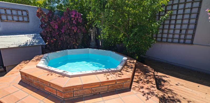 4 Bedroom Property for Sale in Middedorp Western Cape